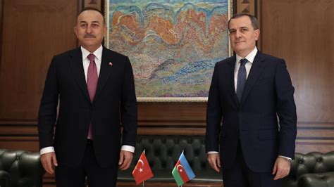 B­a­k­a­n­ ­Ç­a­v­u­ş­o­ğ­l­u­,­ ­A­z­e­r­b­a­y­c­a­n­l­ı­ ­m­e­v­k­i­d­a­ş­ı­ ­B­a­y­r­a­m­o­v­ ­i­l­e­ ­t­e­l­e­f­o­n­d­a­ ­g­ö­r­ü­ş­t­ü­